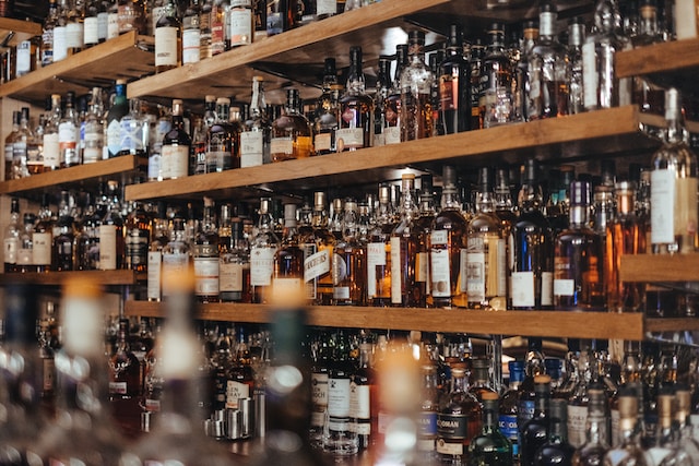 Creating a Successful Beverage Program With the Help of an Alcohol Consultant