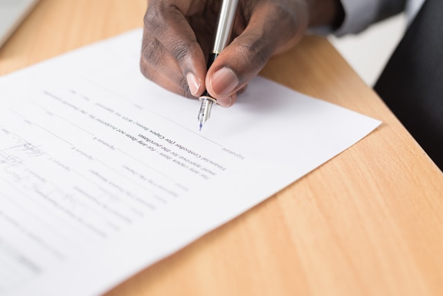 Securing Your Business Deals: How Notary Services Offer Protection